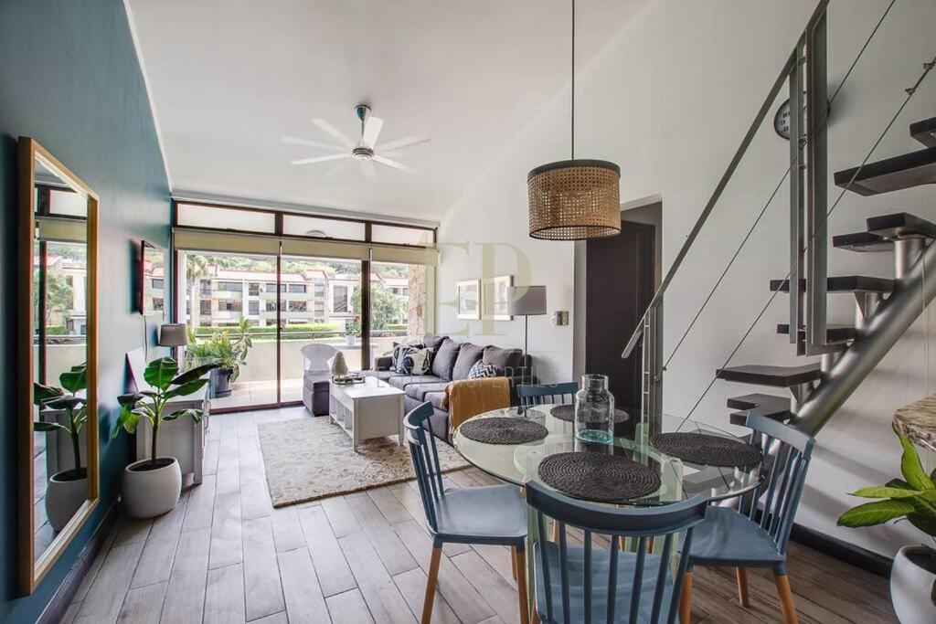Cr Mariposa Rentals Lakeview Penthouse With Office Space, Pool, Gym, Tennis ซานตาอานา ภายนอก รูปภาพ