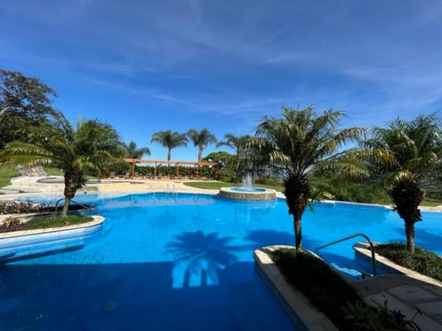 Cr Mariposa Rentals Lakeview Penthouse With Office Space, Pool, Gym, Tennis ซานตาอานา ภายนอก รูปภาพ