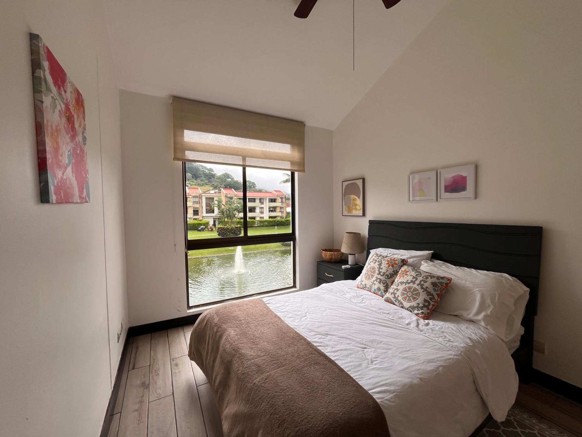 Cr Mariposa Rentals Lakeview Penthouse With Office Space, Pool, Gym, Tennis ซานตาอานา ภายนอก รูปภาพ